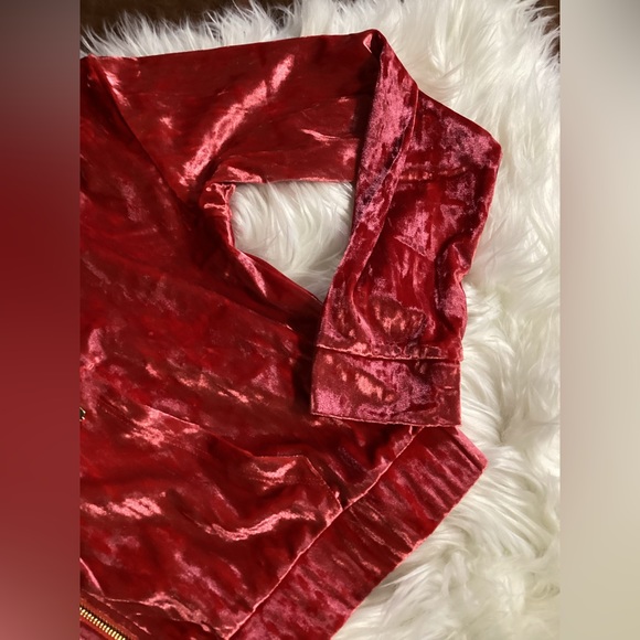 Fabletics sweater size large - Picture 4 of 8